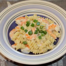 Shrimp pasta with white wine cream sauce recipes - One dish meal