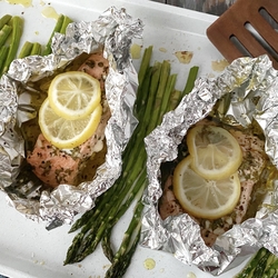 Dinner - Baked salmon with olive oil and garlic recipes
